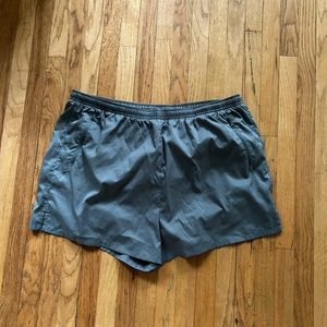 Girlfriend Collective Gazelle shorts (XXL, moss) - NWOT